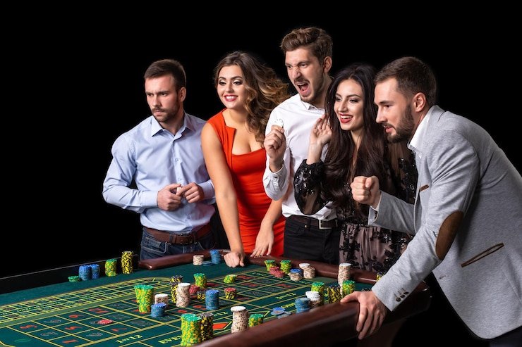 Live Capsa Banting table on pedangwin slot with dealer and players
